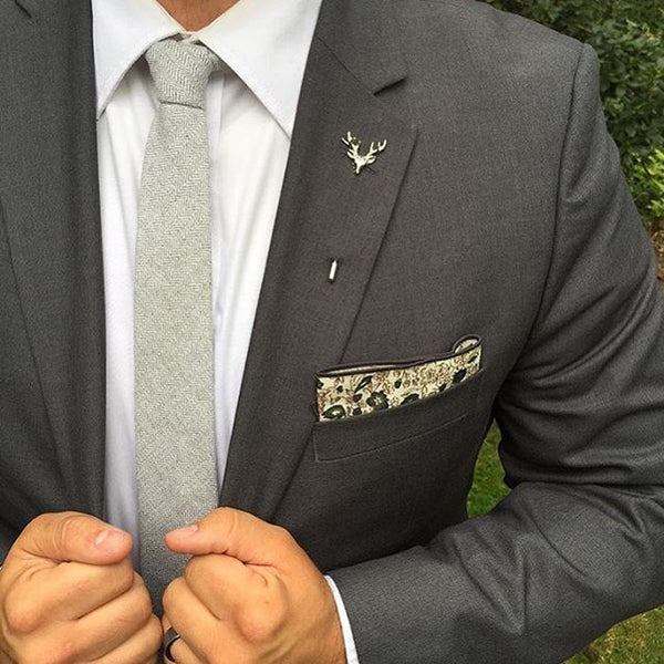 Silver Reindeer Lapel Pin