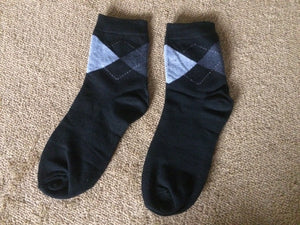Minimal Argyle Pattern Socks 2