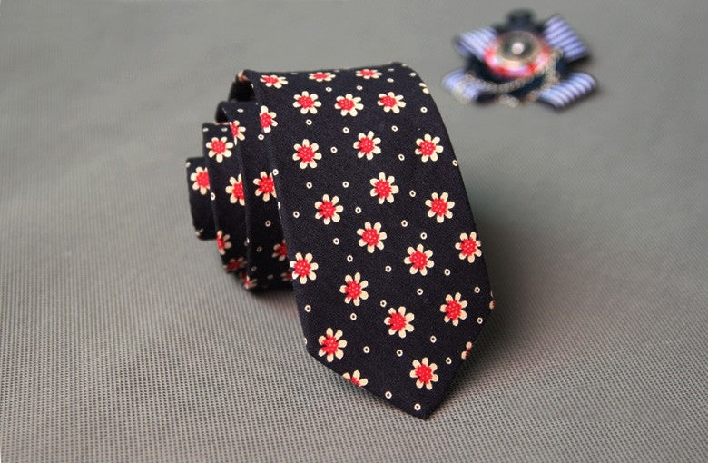 Red and White Floral Skinny Tie