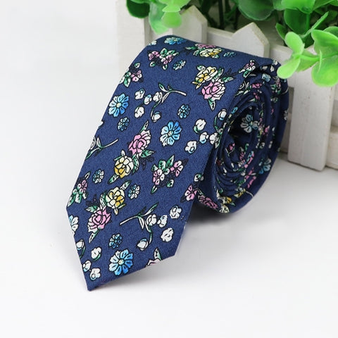 Light purple flowers Floral Skinny Tie (Dark Blue)