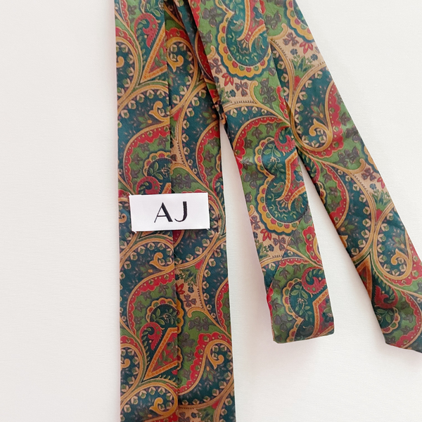 Classic Vintage Paisley Silk Slim Tie